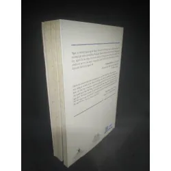 [59K/kg] Madam Nhu Trần Lệ Xuân mới 80% HCM0203 437378