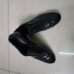 Bán giày Tây hiệu BOSS size 41, màu đen 95% bán 700k 13859