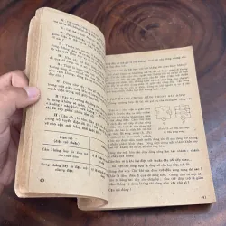 II Sách Kỹ Thuật: RAĐIÔ?.. Thật Là Đơn Giản (Radio) - E. AISBERG - 1984 996934