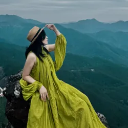 Váy mua 280k mới mặc 30p chụp ảnh new 99% 998483