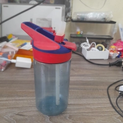 Bình nước có ống hút cho bé đi nhà trẻ 494325