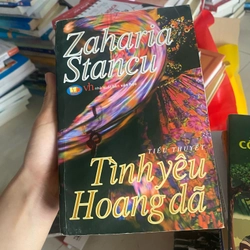 Đủ loại sách ạ .  478976