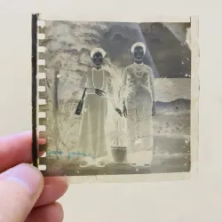 Lô ảnh và giấy tờ xưa  994831