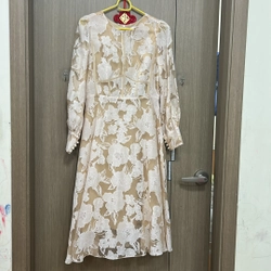 Váy hoạ tiết .nem 2.sz SM còn mới  477855