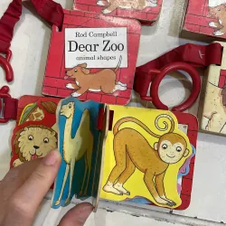 Ngoại văn : Rod Campbell : DEAR ZOO : animal shapes & buggy book ( chọn 1 quyển )  1027456