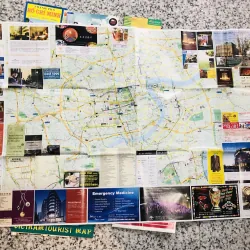 9 tấm bản đồ du lịch Việt Nam + nước ngoài  994287