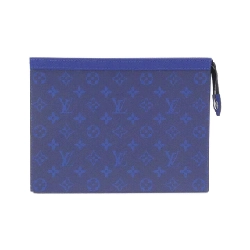 Túi xách Louis Vuitton Taiga Llama Pochette Voyage MM M30423