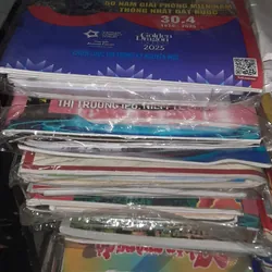 1 kg Giấy gói quà từ giấy tạp chí, báo cũ còn mới, sạch láng mịn 735300