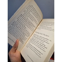 THE LIFE-CHANGING MAGIC OF NOT GIVING A FUCK : How to stop spending time you dont have doing things you dont want to do with people you dont like  - Sarah Knight 193730