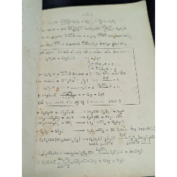 Hoá học luyện thi vào các lớp dự bị y khoa và nông lâm súc 588835