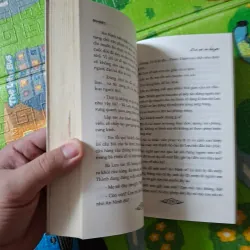 Đôi Mắt Của Hầu Gái 1022506