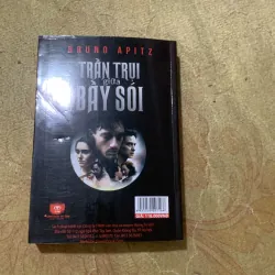 TRẦN TRỤI GIỮA BẦY SÓI - BRUNO APITZ 753075