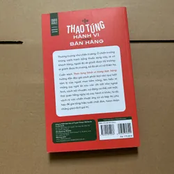 Thao túng hành vi trong bán hàng 731827