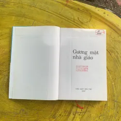 GƯƠNG MẶT NHÀ GIÁO nhiều tác giả 956927
