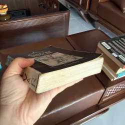 Sous les vents de Neptune – Fred Vargas | Tiểu thuyết trinh thám Pháp (bản gốc)- K2 996697