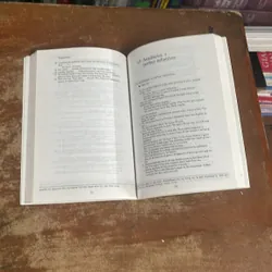 A PRACTICAL ENGLISH GRAMMAR EXERCISES- FOURTH EDITION  643500