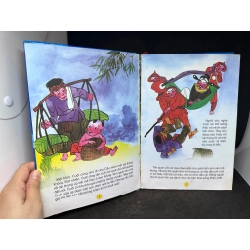 Sự Tích Việt Nam Hay Nhất, Tranh Truyện Dân Gian Việt Nam, Bìa Cứng, , Mới 70% (Ố Vàng, rách gáy nhẹ), 2010 SBM2407 347575