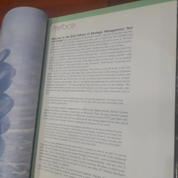 STRATEGIC MANAGEMENT text & cases 543013