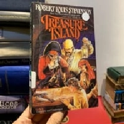 TREASURE ISLAND - ROBERT LOUIS STEVENSON (ILLUSTRATED BY DAVID MACKINTOSH) 119383