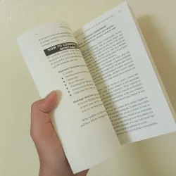 Colleague essay essentials, english book, sách tiếng Anh  996586