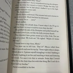 THE DEVOURING (2 tập) - SIMON HOLT 759992