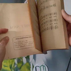 Sử Ca Việt Nam 970230