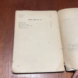 [Mất Bìa] - II Con Người Và Những Ngôi Sao Xa - EĐUARĐAX MEGIÊLAITIX RAXUN GAMZATỐP - 1983 797084