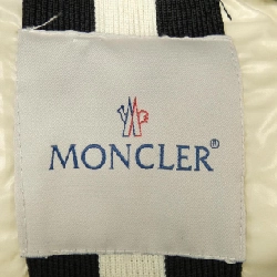 Áo khoác lông vũ MONCLER 641804
