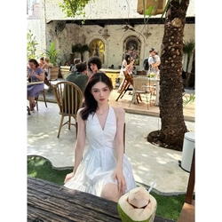 Đầm cổ yếm nhẹ nhàng 464268