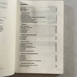 Oxford Guide to English Grammar - John Eastwood 557815