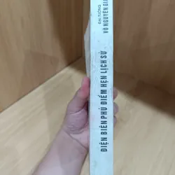 Điện Biên Phủ điểm hẹn lịch sử - hồi ký đại tướng Võ Nguyên Giáp  1046070