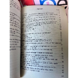 Bài Tập Trắc Nghiệm Lịch Sử 9 (Tài Liệu Ôn Tập, Kiểm Tra Biên Soạn Theo Chương Trình Và SGK Mới) - Tạ Thị Thúy Anh 2006 Tham khảo - luyện thi VAVO-AK1T1