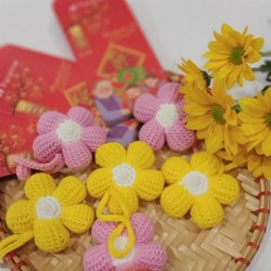 Móc khóa hoa len 5 cánh handmade thủ công