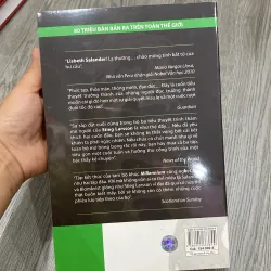 Cô gái chọc tổ ong bầu 1023384