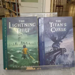 THE TITAN'S CURSE, THE LIGHTNING THIEF - RICK RIORDAN