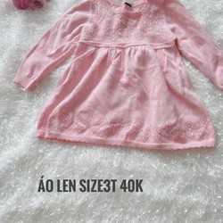 Áo len màu hồng cho bé gái