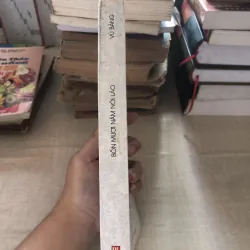 Bốn mươi năm nói láo 993516