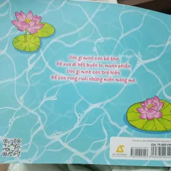 Tranh tô màu + hộp bút chì màu 1039465