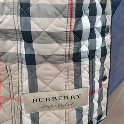Áo khoác nữ hãng Burberry  681790