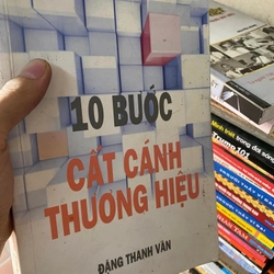 Sách 10 bước cất cánh thương hiệu - tình trạng tốt