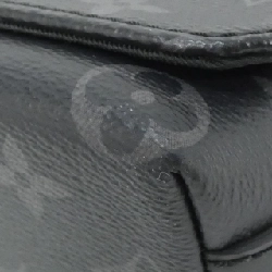 Túi đeo vai Louis Vuitton Monogram Eclipse District PM M45272 - Hàng hiệu Chính hãng 776589