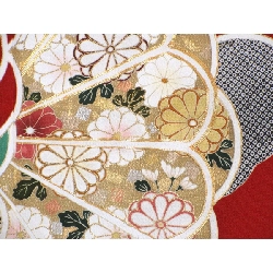 Kimono Furisode chế tác bằng vàng Yūzen - Hàng hiệu Chính hãng 875573