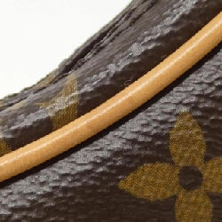 Túi đeo vai Louis Vuitton Monogram Loop M81098 608810