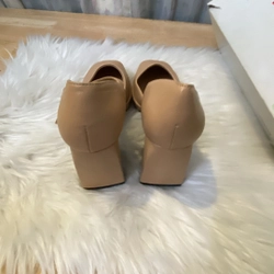 Thanh lý 1 số đôi giày mua mới chưa đi  Size 38 Xuất xứ vn Đồng giá 50 243980