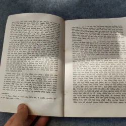 VĂN XUÔI LÃNG MẠN VIỆT NAM (1930 - 1945) 719935