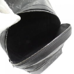 Ba lô Louis Vuitton Monogram Eclipse Discovery PM M22558 608996