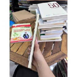 Giặc bên Ngó - Vũ Thị Huyền Trang - Vũ Thị Huyền Trang 961086