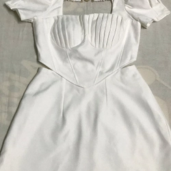 Váy trắng khoét eo 498237