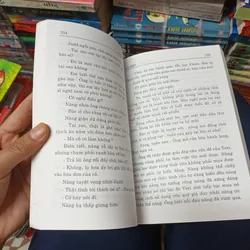 Lộ Mặt- sedney Sheldon 692840