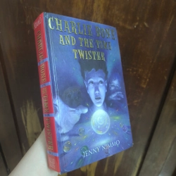 Charlie Bone and the time twister (Book 2) [Hardback] - Jenny Nimmo - Charlie Bone Tập 2 547935